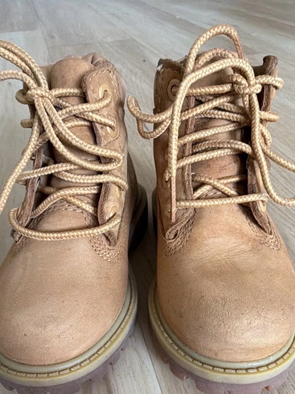 Timberland Kids Wheat/Tan Lace-Up Boots bou girl